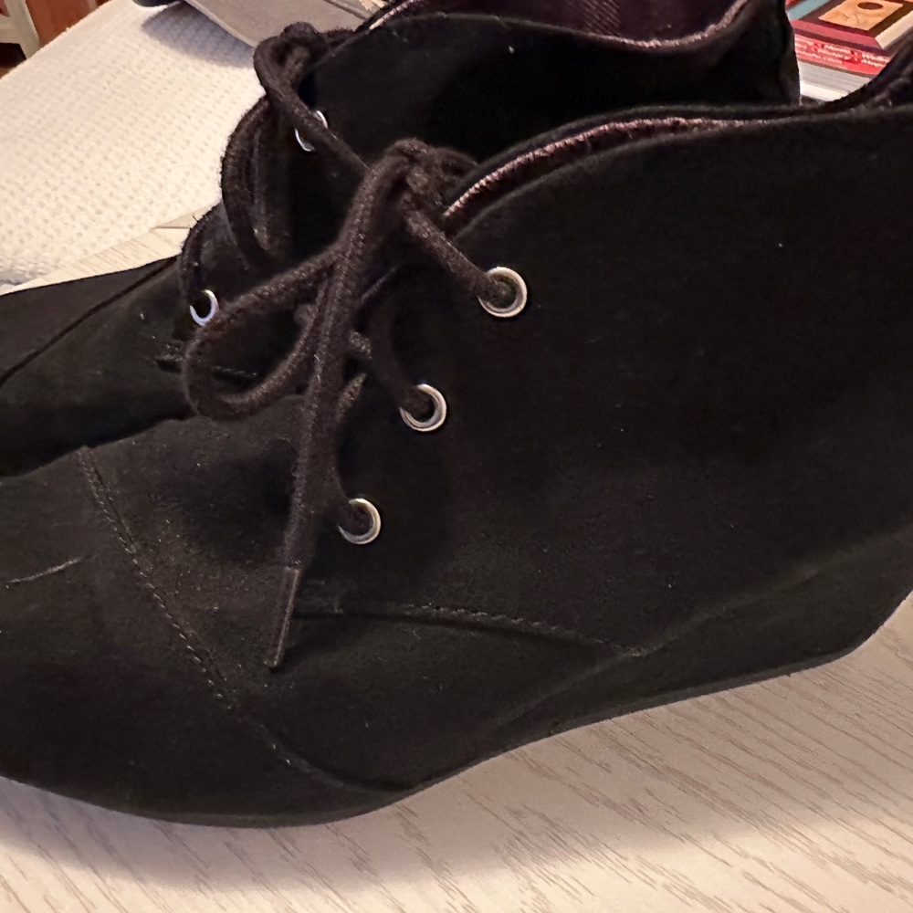Wedge suede booties by Attention